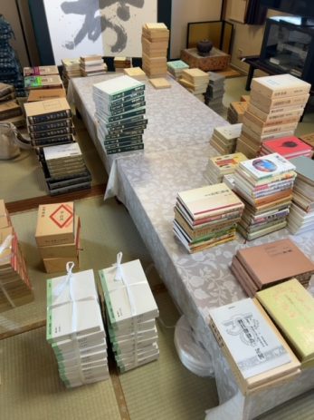 【富山県南砺市】新国訳大蔵経や日蓮宗宗学全書など500冊以上を買取しました。